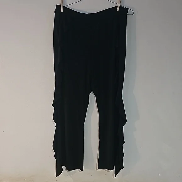 La Bellum | Pants & Jumpsuits | La Bellum Black Friday Dress Pants Size 4  No Flaws | Poshmark